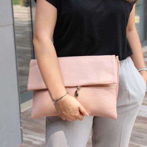Pudra Clutch